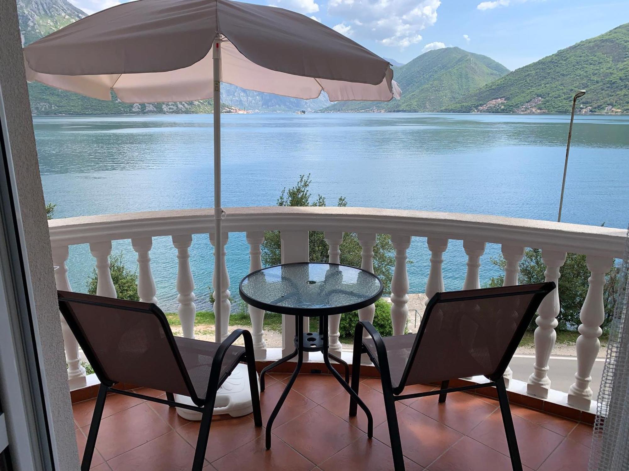 Apartments Villa Radonic Дони-Моринь Экстерьер фото