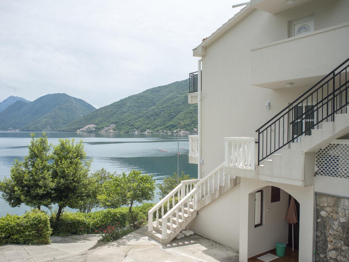 Apartments Villa Radonic Дони-Моринь Экстерьер фото